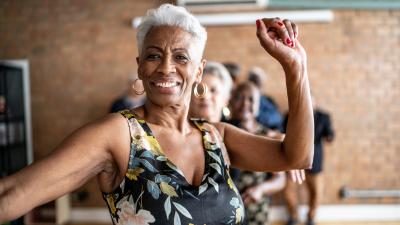 Dansende vrouw